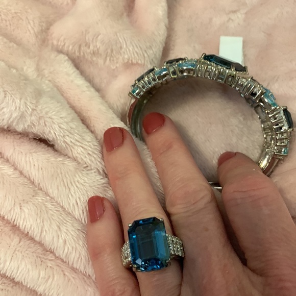 STUNNING!!! London Blue Topaz, Sterling Silver Bracelet - Picture 6 of 10